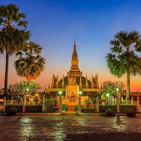 Green Land Hotel Ban Nongdouang Екстер'єр фото