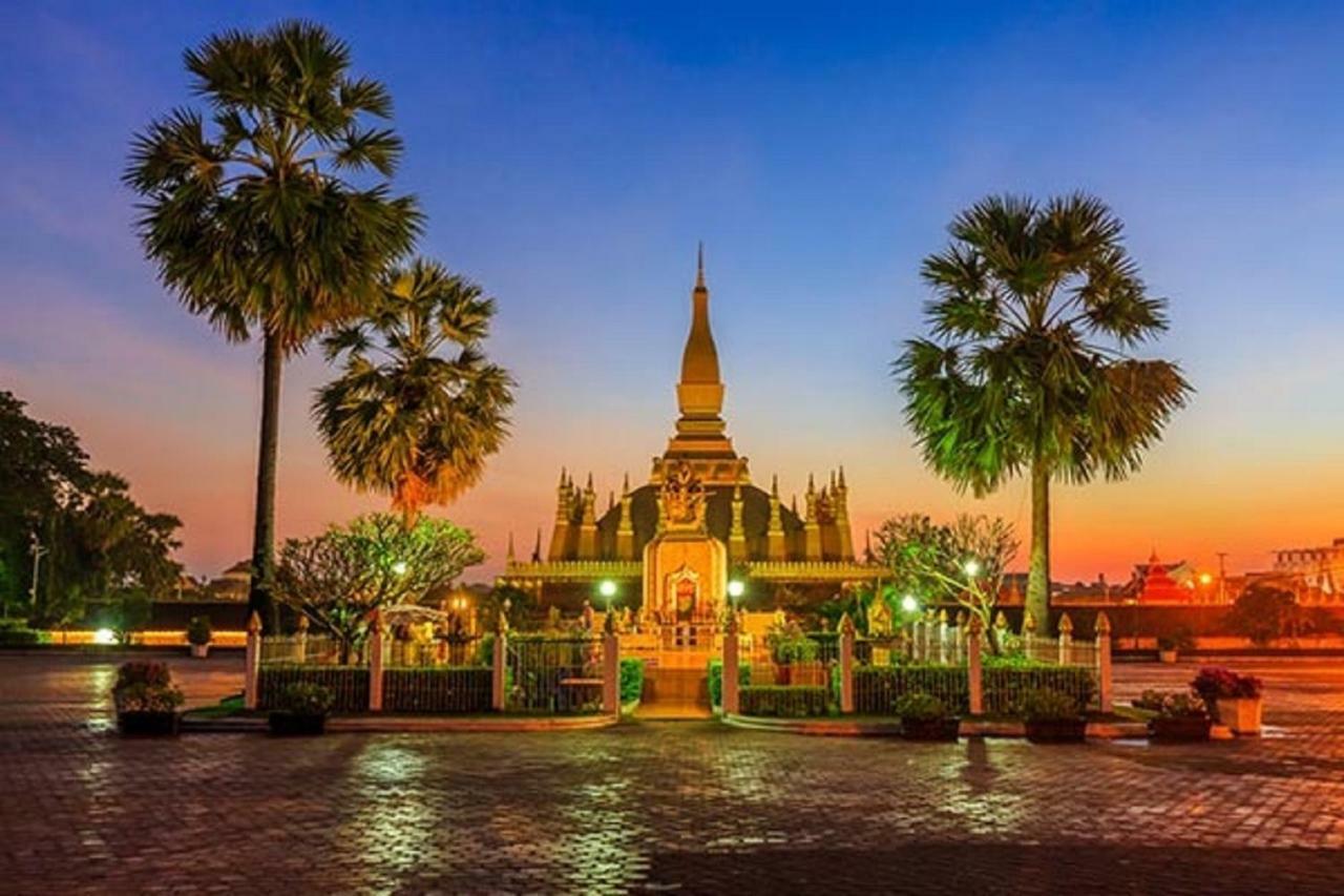 Green Land Hotel Ban Nongdouang Екстер'єр фото