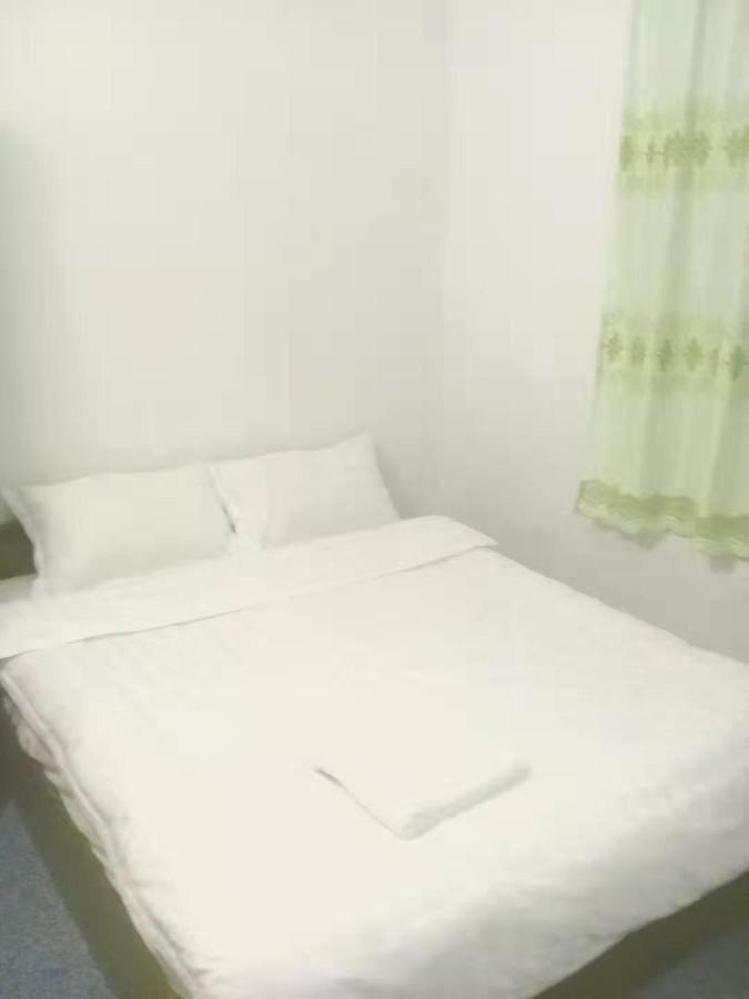 Green Land Hotel Ban Nongdouang Екстер'єр фото