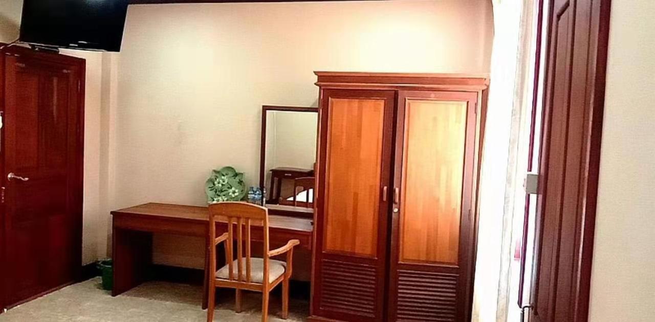 Green Land Hotel Ban Nongdouang Екстер'єр фото