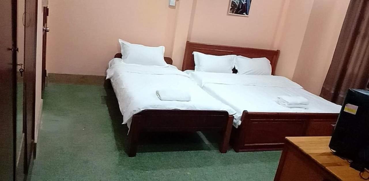 Green Land Hotel Ban Nongdouang Екстер'єр фото